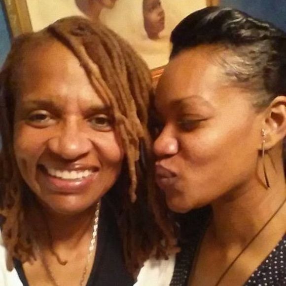 Meet your Posher, Squeaky - Picture 1 of 1